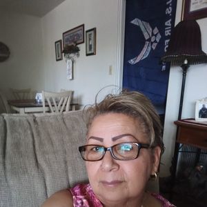 Meet your Posher, Debra